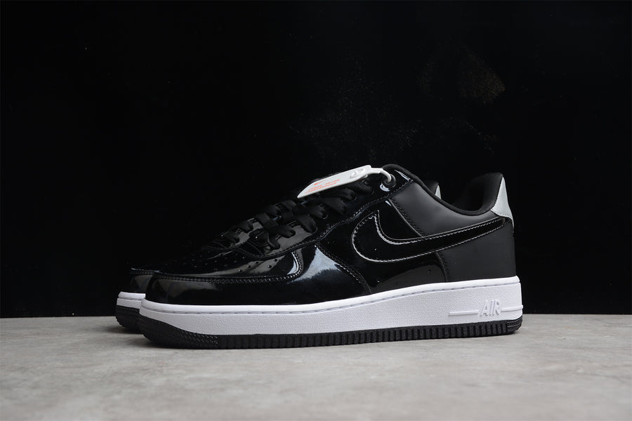 NEW AIR FORCE 1 GLOSSY BLACK