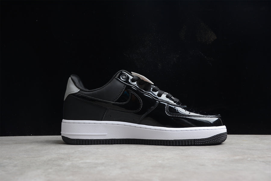 NEW AIR FORCE 1 GLOSSY BLACK