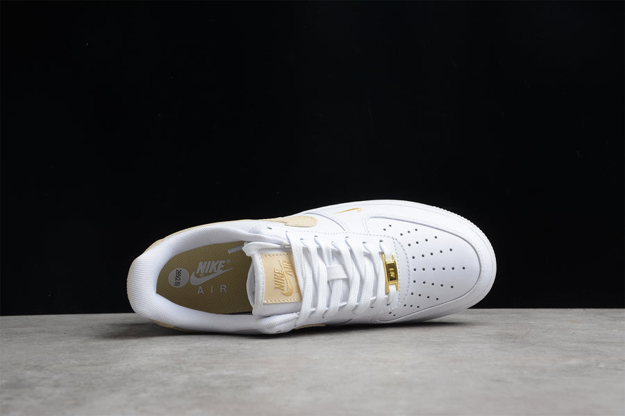 NEW AIR FORCE 1 WHITE AND GOLD