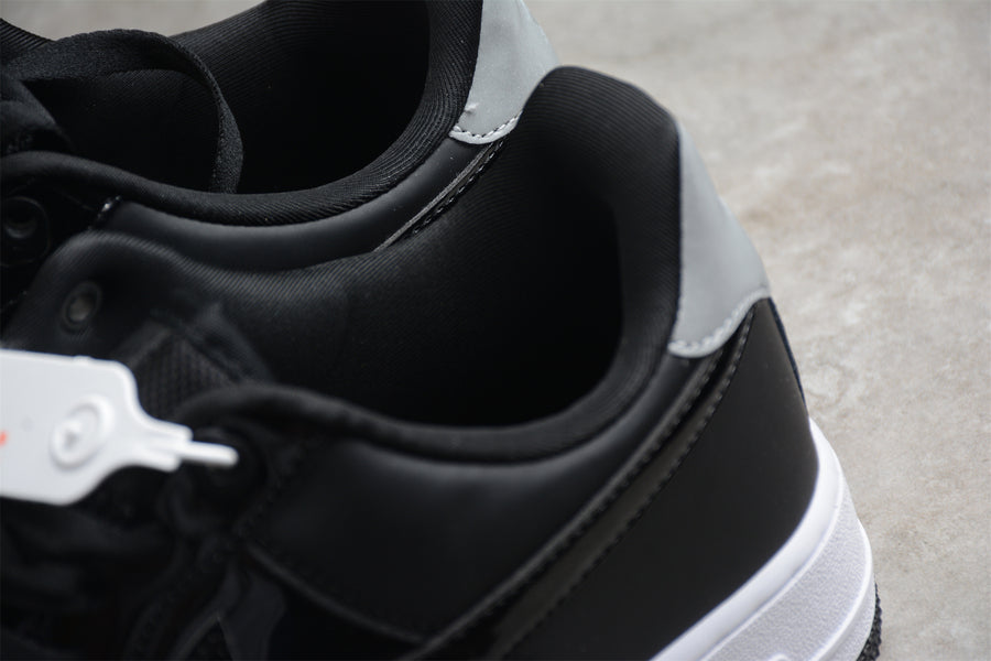 NEW AIR FORCE 1 GLOSSY BLACK