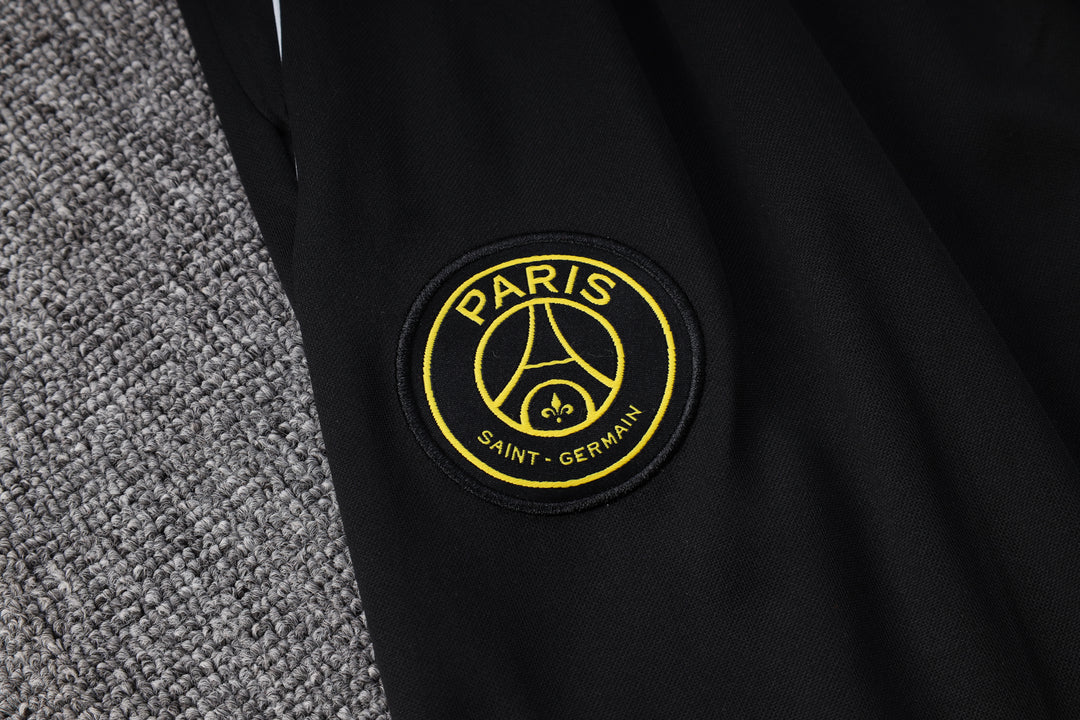 NEW Paris Saint-Germain TrackSuit Corto (PSG)